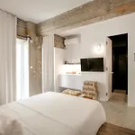 Convent - Huge One Combination Apartamento Kalambaka