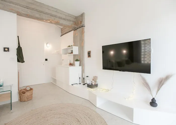 Convent - Huge One Combination Apartament *