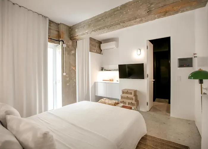 Convent - Huge One Combination Apartament Kalambaka