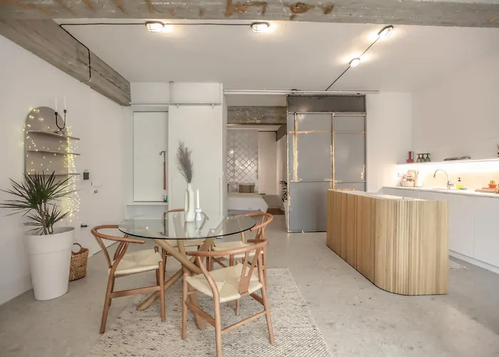 Convent - Huge One Combination Apartament *