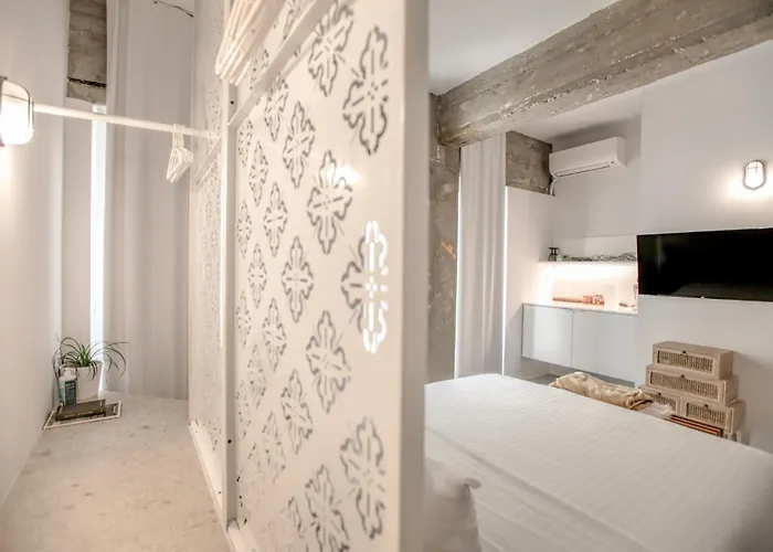 Convent - Huge One Combination Apartament *