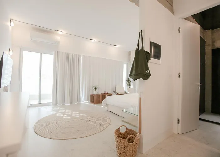 Convent - Huge One Combination Apartament Kalambaka